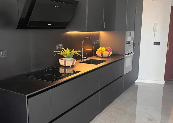 Torre Lll * Торремолінос